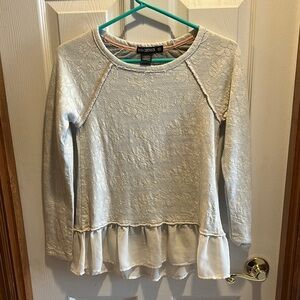 Miss Chievous Lace Textured Top in Light Gray